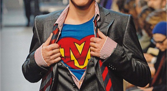 Superman reinterpretado por Moschino